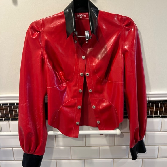 Latex blouse - Picture 2 of 6